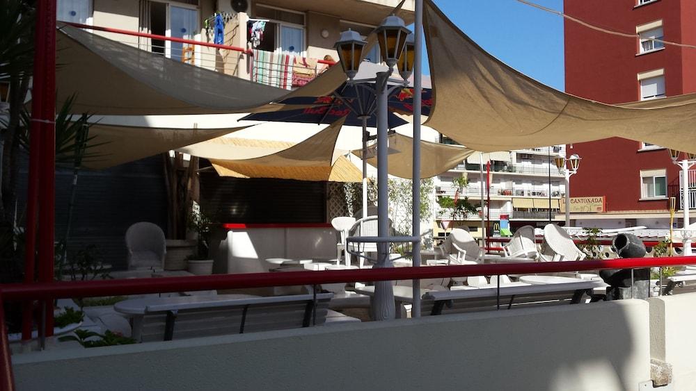 Mar Blau Apartamentos Calella Eksteriør billede